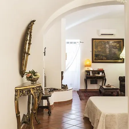 Palazzo Castelleschi Casa vacanze *